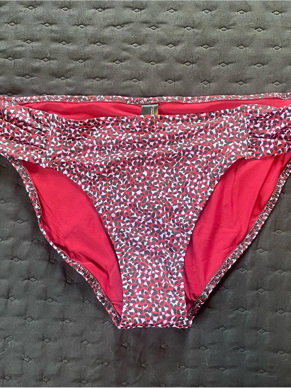 Amazon Essentials Red and Black Leopard-Print Bikini Bottoms XL